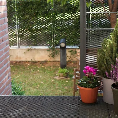 Flat With Private Garden- Direct Metro Connection To Duomo In 15 Min * מילאנו