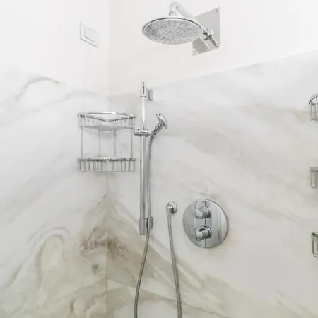Appartement Italianway - Durini 23 *
