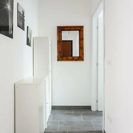 Hostmate - - Via Paruta Διαμέρισμα