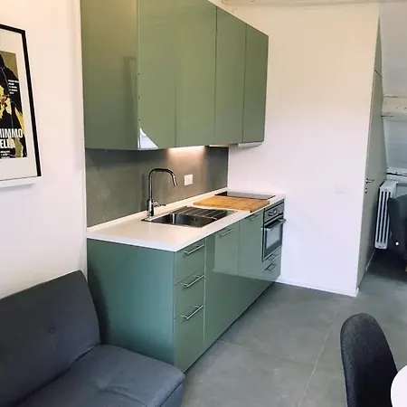 Romantic View * Milano