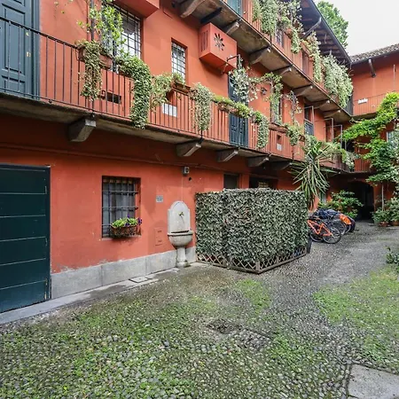 Apartment Navigli District Center