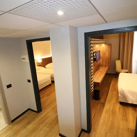 Domenichino Hotel 3*