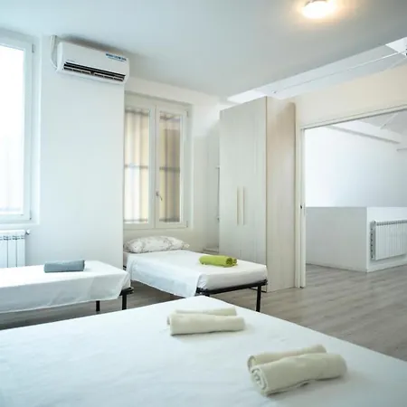 Apartament Humanitas Mediolan