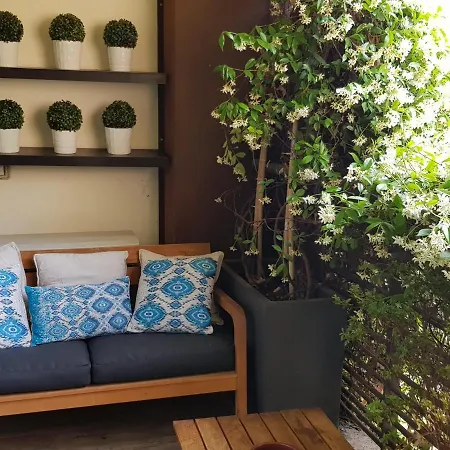 Madeleine - Di Charme Apartment