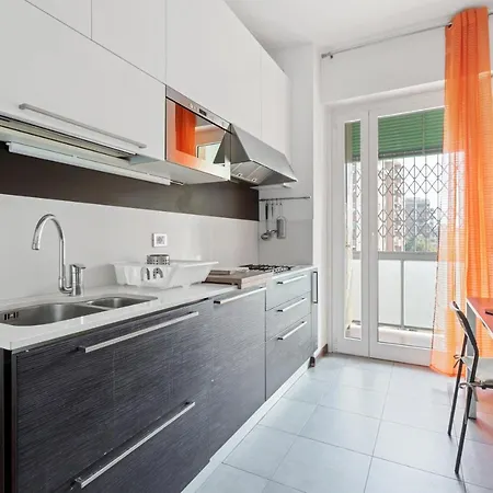 Apartment Mudec With Balcony Milan