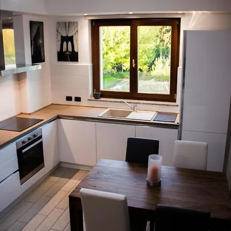 Res. A 10 Min. Da Rho Fiera E Stadio Meazza Milão