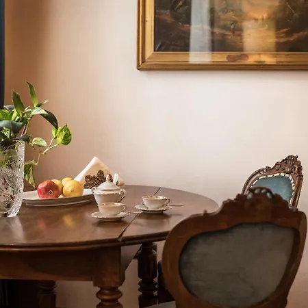 Mondeko Luxury Апартаменты
