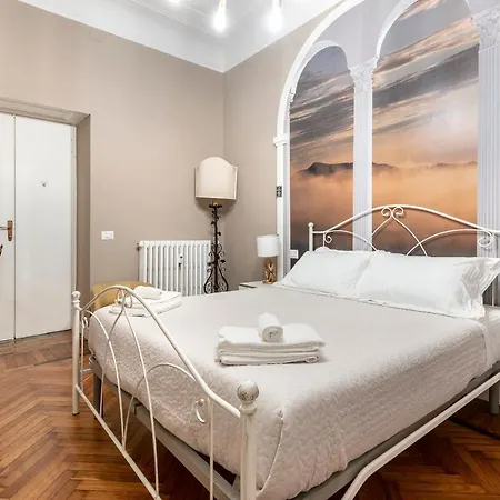 Amy Rooms, Via Vitruvio Guest house