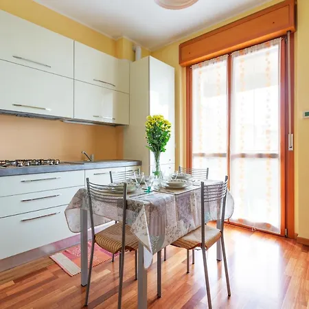 Savona District Terrace Flat *