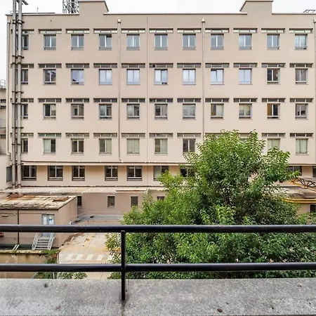 Apartment Design And Stylish Flat In Centrale Milan