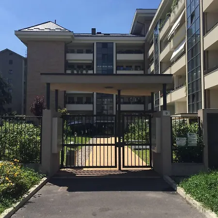 Altido For 4 With Terrace In A Quiet Residential Area *