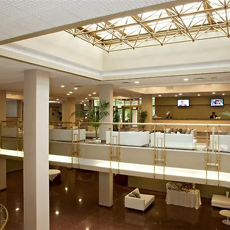 Atahotel Quark מלון 4*