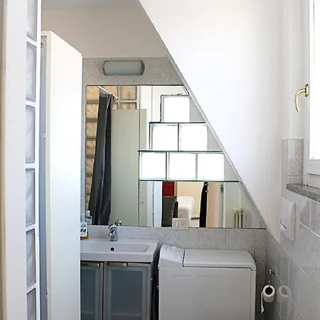 Appartamento I Livin - Via Rosmini, 8 *