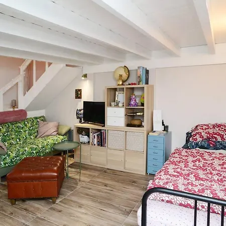 Daire Comfortable, Silent And Charming Loft By The Navigli *