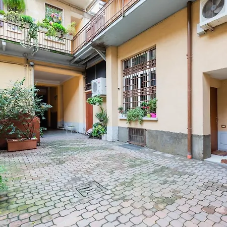 Apartment Stylish Loft Porta Romana Milan