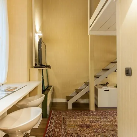 Guesthero - Cozy Near Porta Venezia * Milan