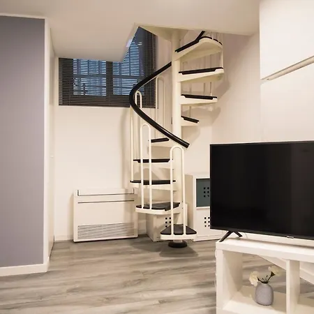 Youhosty - Ariberto 22 *