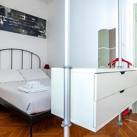 Italianway - De Cristoforis 12 * Milano