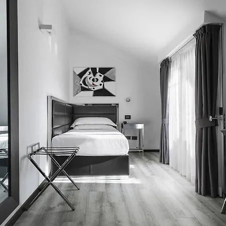 Lhp Napoleon Mailand