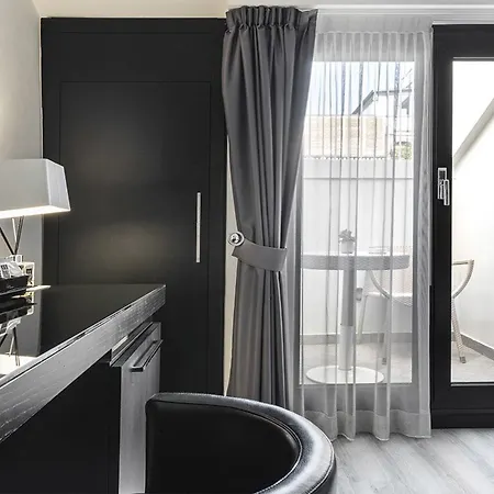 Hotel Lhp Napoleon