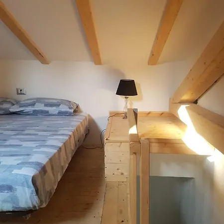 Appartement Miniattico Fara