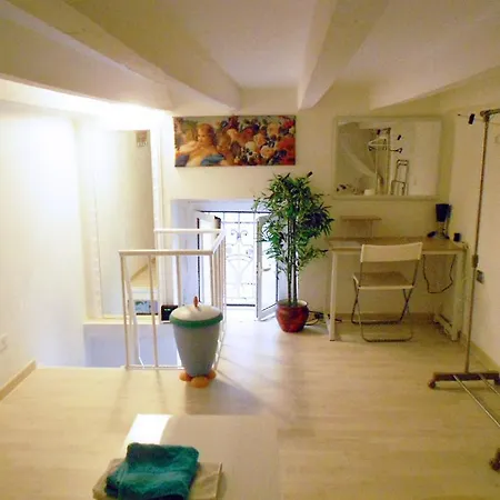 Cozy Private Mezzanine In Shared Pensjonat *