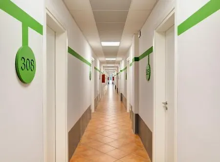 Meininger Garibaldi Milaan