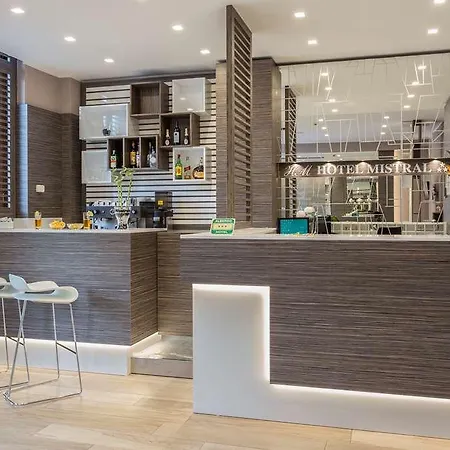 Hotel Mistral 3*