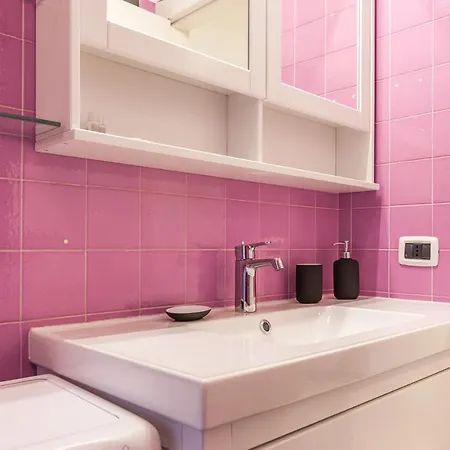 Apartment Guesthero - Porta Genova M2 *
