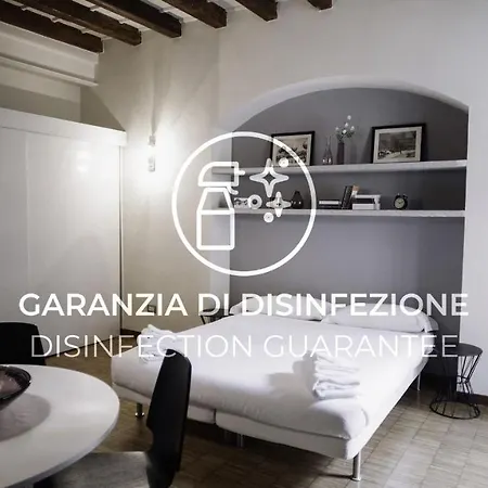 Italianway - Corso 8 Milan