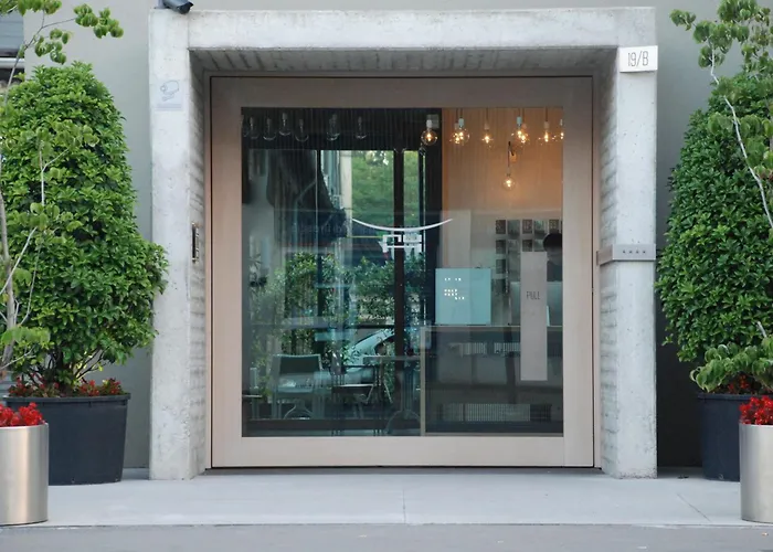 Nu Milan