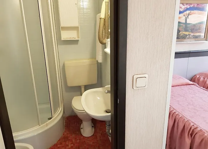 Ada Hotel