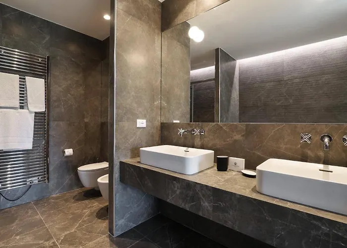 Contempora - Elegant Urban Retreat In The Heart Of - Brera * Milán