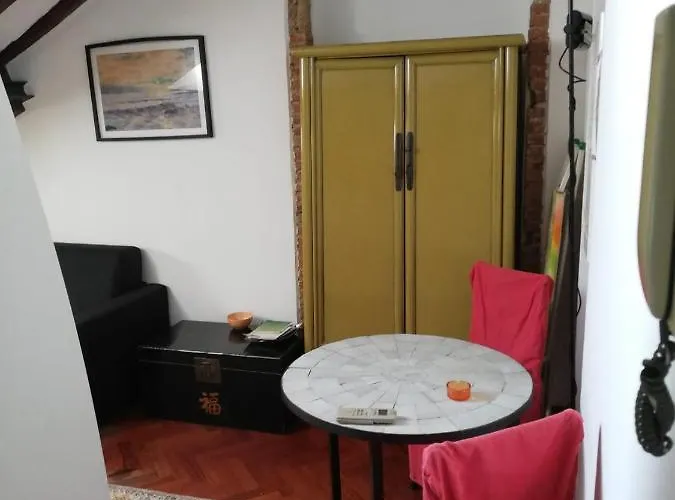 Rentalhouse Mortara 4 * Milan