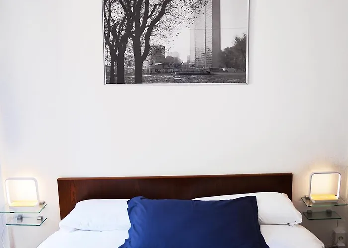 Room Inn 4* Milan