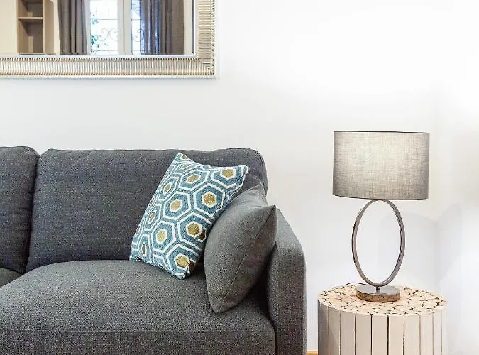 Easyhomes - Station * Milán