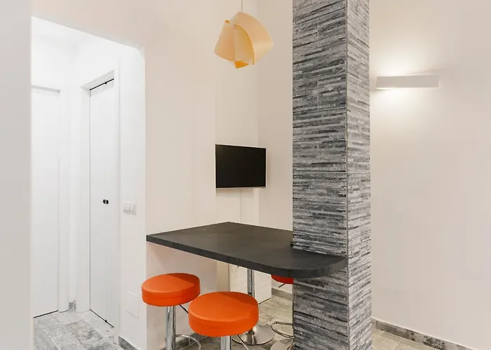 Hostmate - Milano- Via Filzi - Stazione شقة *