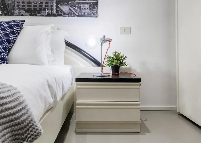 Joivy Spacious 1 Bedroom Near S Agostino Metro * Milano