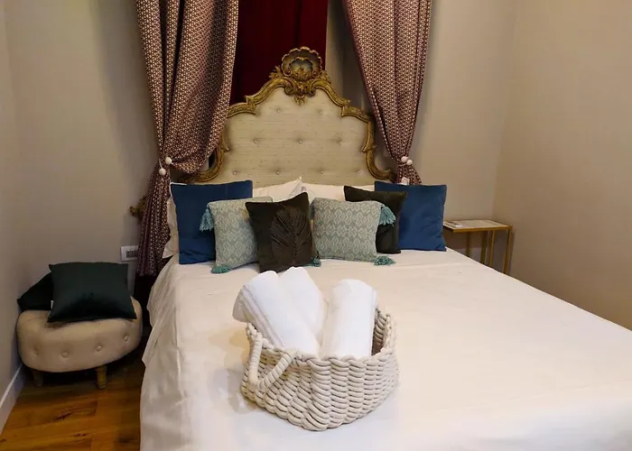 Beautiful Basement-tony Appartment-in The Heart Of