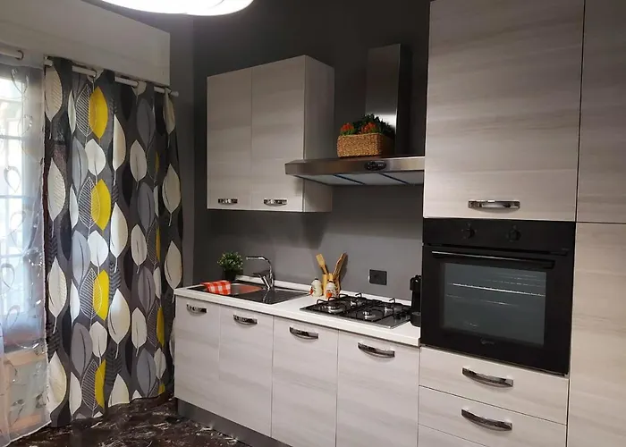 Bnbook-villa Molinari فيلة *