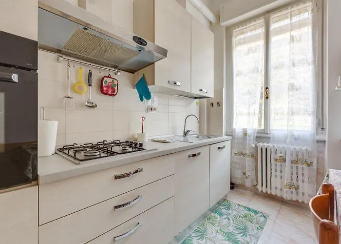 Guesthost - Polytechnic Lovely And Cosy Flat דירה *