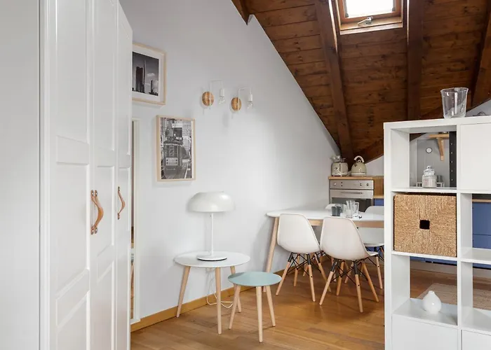 Apartamento Hostmate - - Farini - Isola Milão