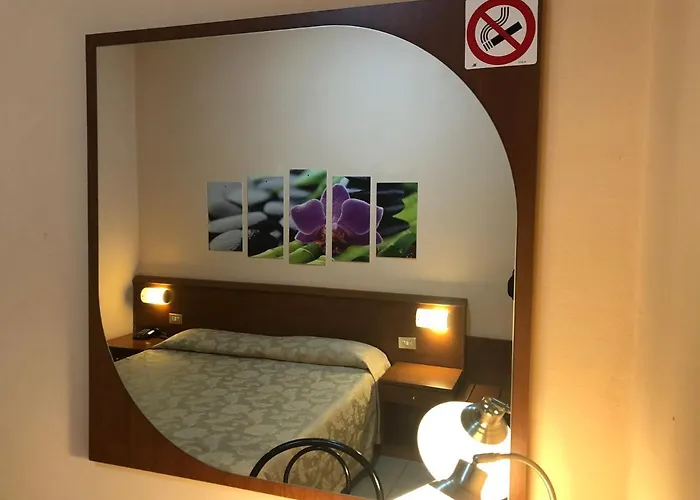 Ξενοδοχείο Paradiso 2*