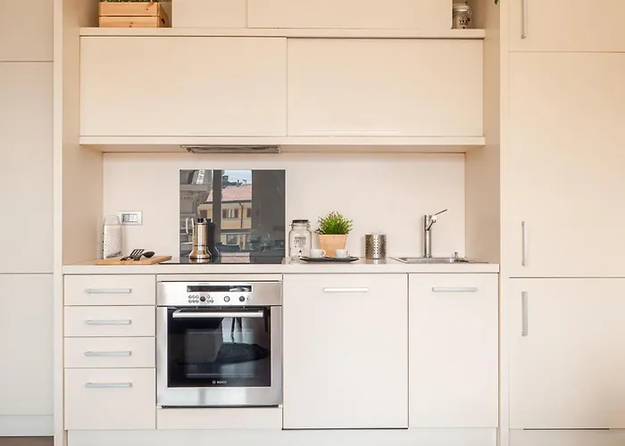 The Rent - Bright Two-bedroom In De Amicis * Milano