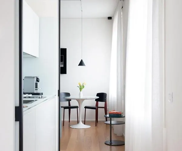 アパートホテル Bmore Duomo - Luxury Near Duomo