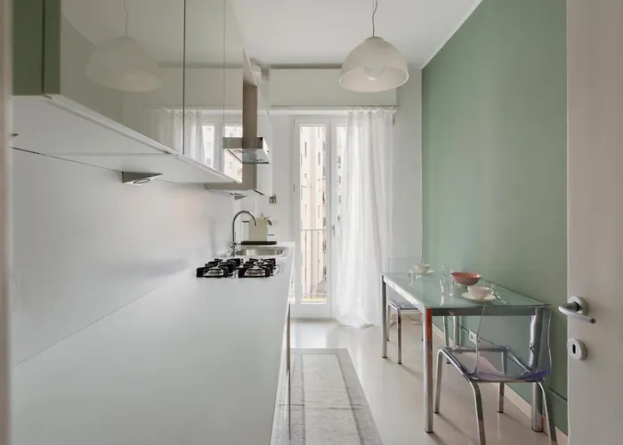 Hostmate - - Via Cenisio Apartment Milan