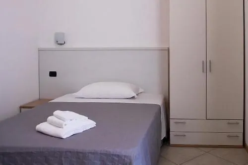 Hotel Amico Milano Certosa Otel
