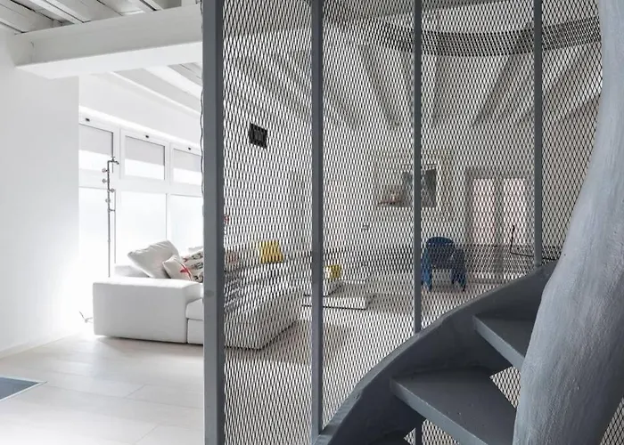 公寓 Unique 4 Storey House On Naviglio 4bd, 4bt *
