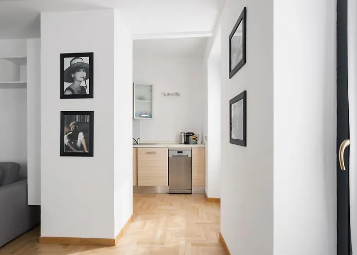 Daire Hostmate - - Vicolo Fiori - Brera *
