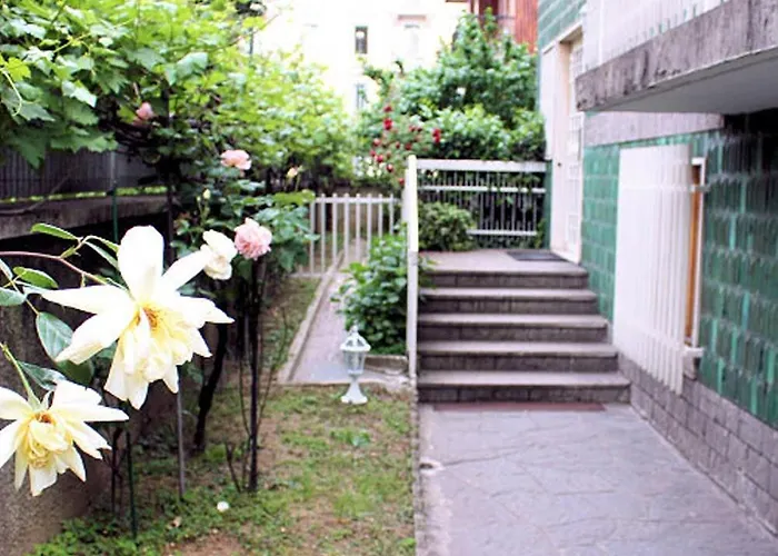 Villamelchiorre 1 Pensionat Milano